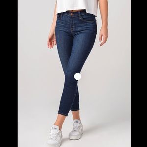 JBrand Mid-Rise Cropped Skinny. Eco Wash NWT